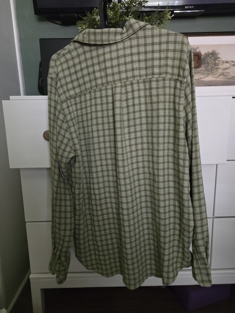 Universal Thread Green Plaid Button-Down Shirt - Picture 2 of 2